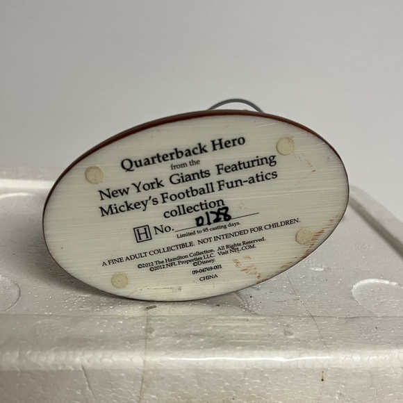Hamilton Collection New York Giants Mickey Mouse Figure Collectible Rare New - Picture 8 of 11